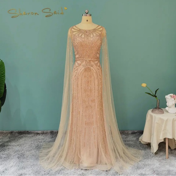 Dresses & Skirts - Used but looks like new